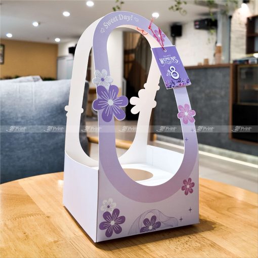 Túi giấy cắm hoa họa tiết bông hoa màu tím