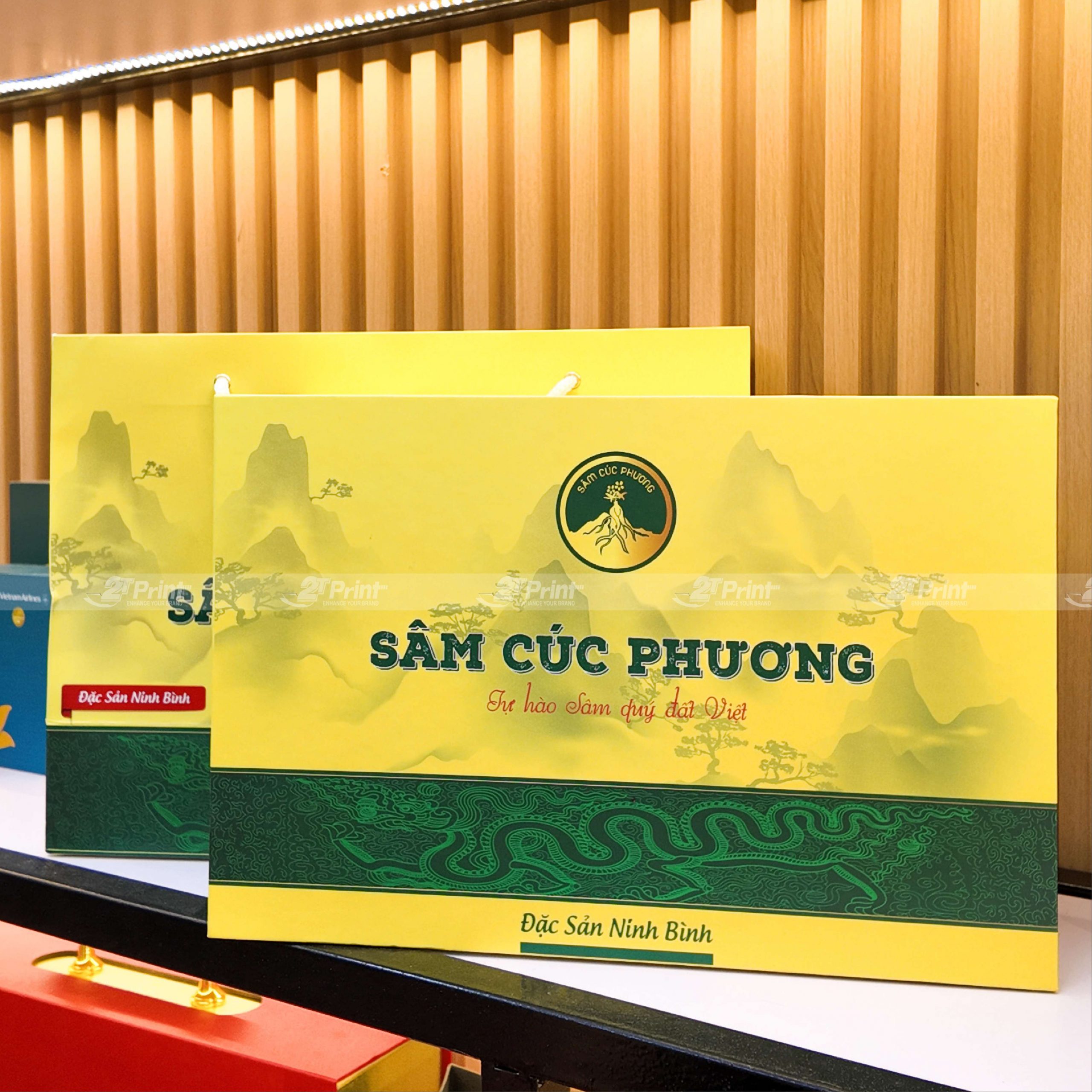 Hộp cứng thương hiệu sâm Cúc Phương