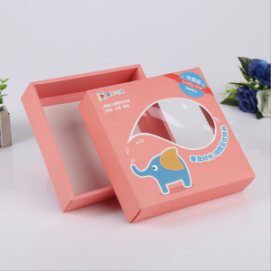 Hộp giấy đựng quần áo